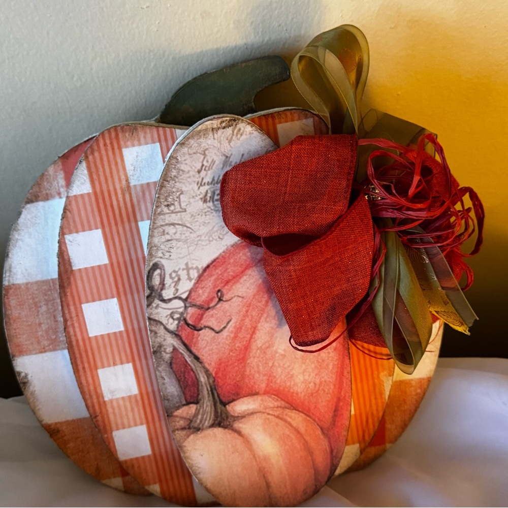 Festive Pumpkin Decor with Orange and Green Accents